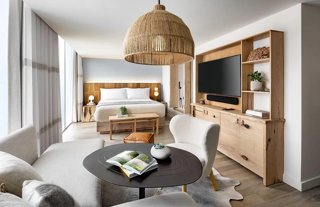 1 Hotel Toronto-1