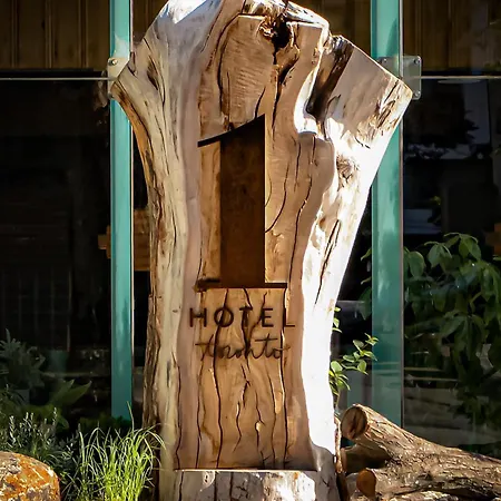 1 Hotel Toronto-3